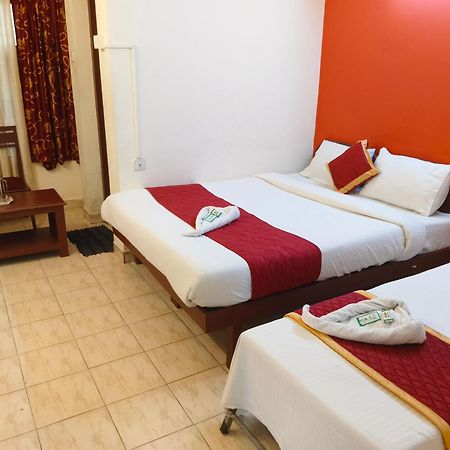 Hotel Gamas Inn Thiruvananthapuram Exteriör bild