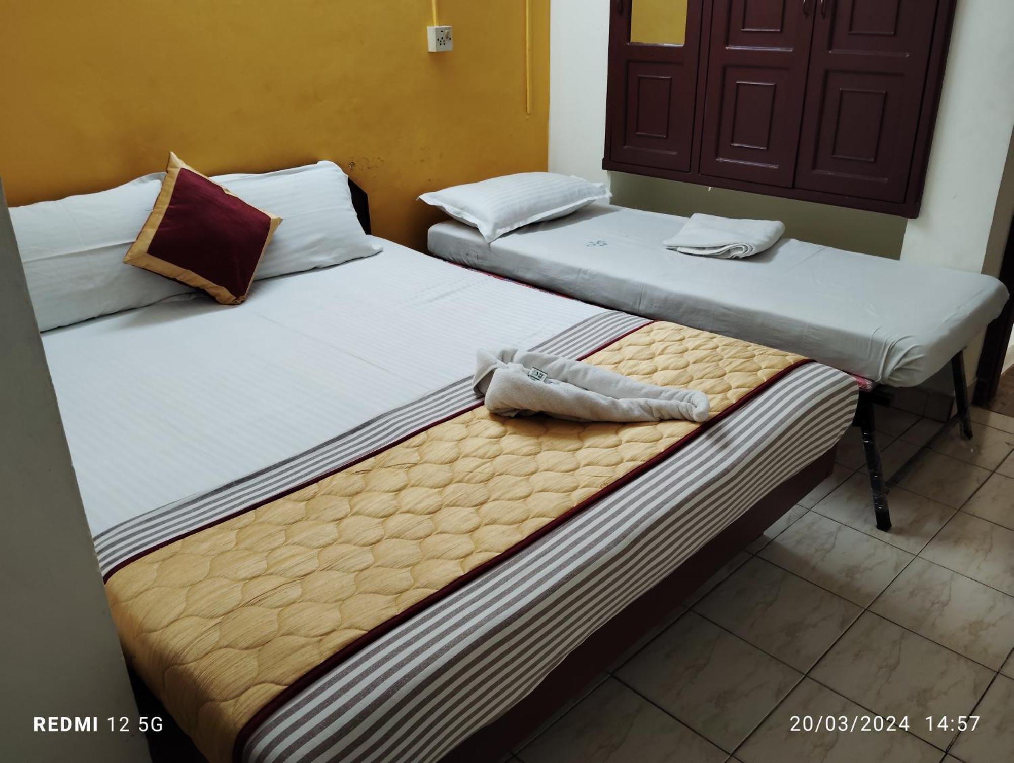 Hotel Gamas Inn Thiruvananthapuram Exteriör bild