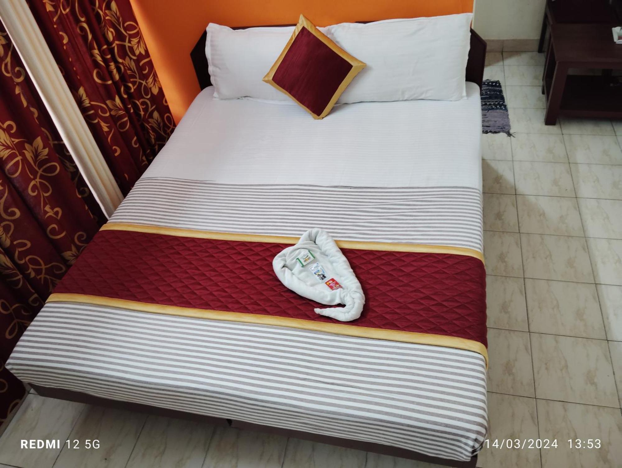 Hotel Gamas Inn Thiruvananthapuram Exteriör bild