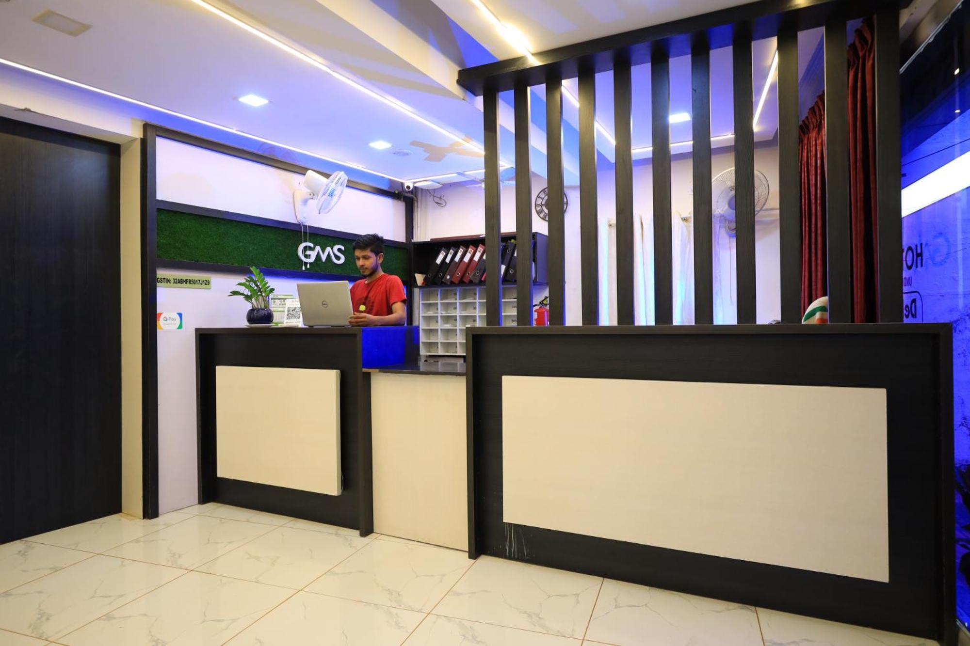 Hotel Gamas Inn Thiruvananthapuram Exteriör bild