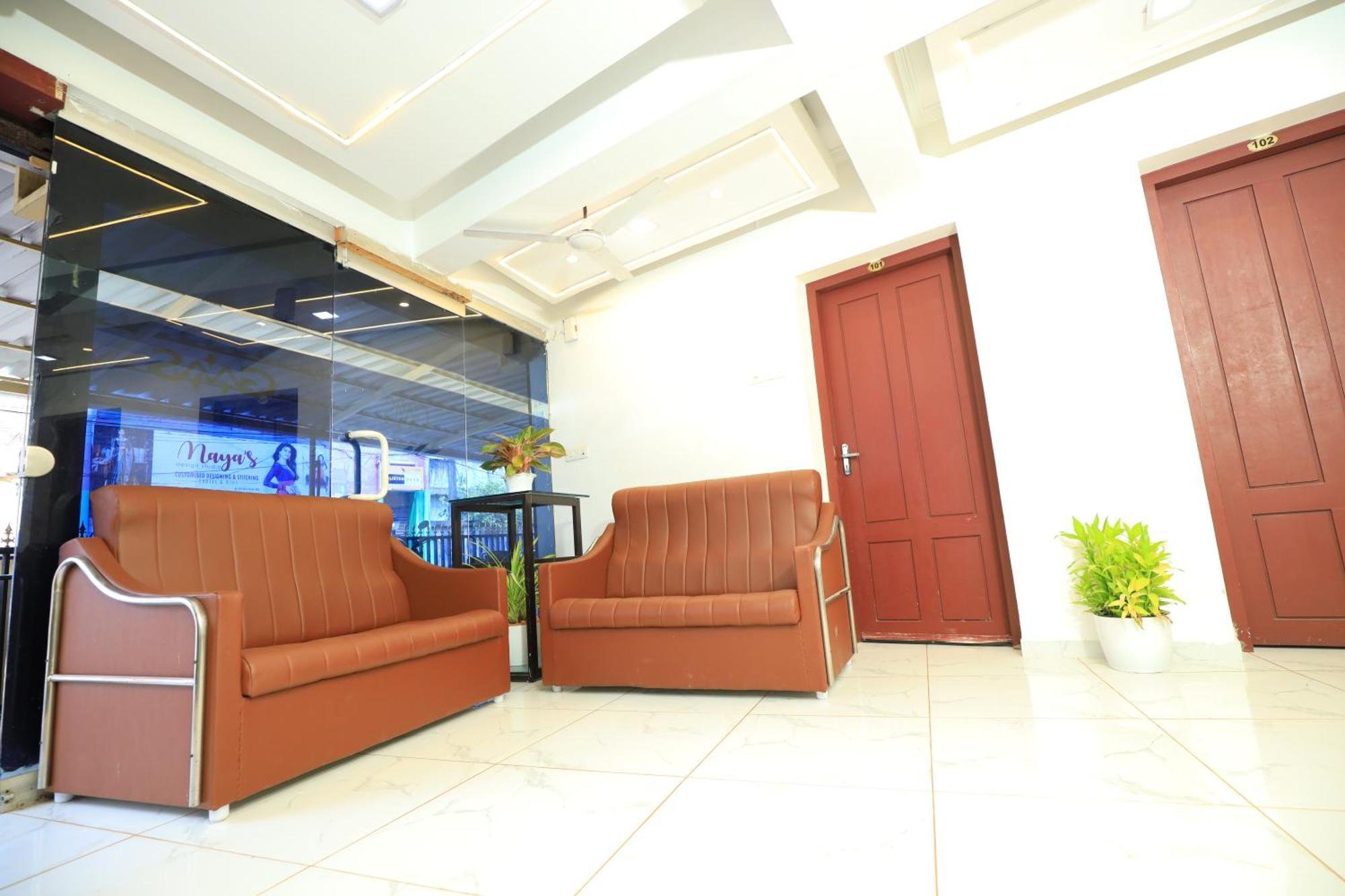 Hotel Gamas Inn Thiruvananthapuram Exteriör bild