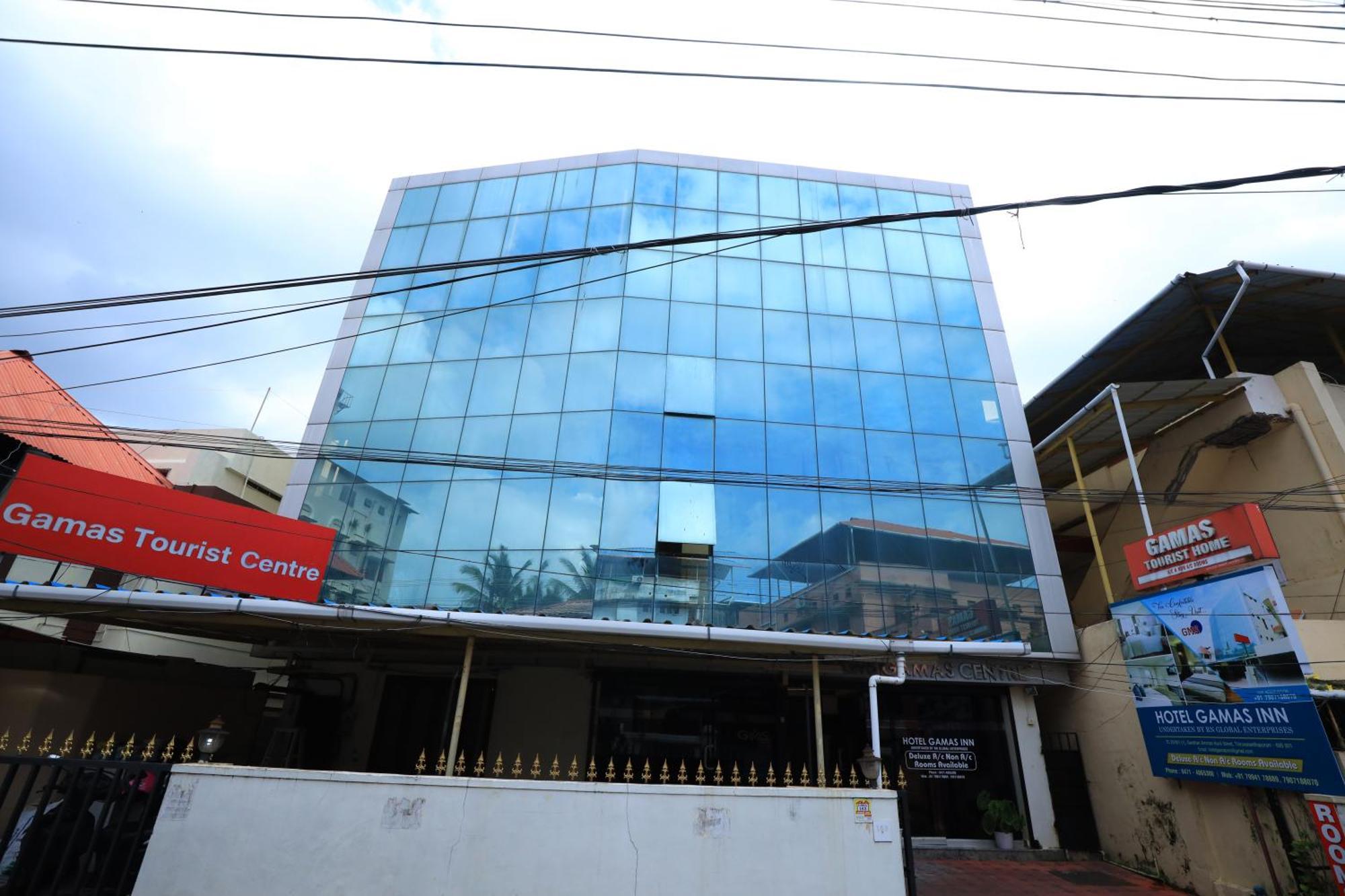 Hotel Gamas Inn Thiruvananthapuram Exteriör bild