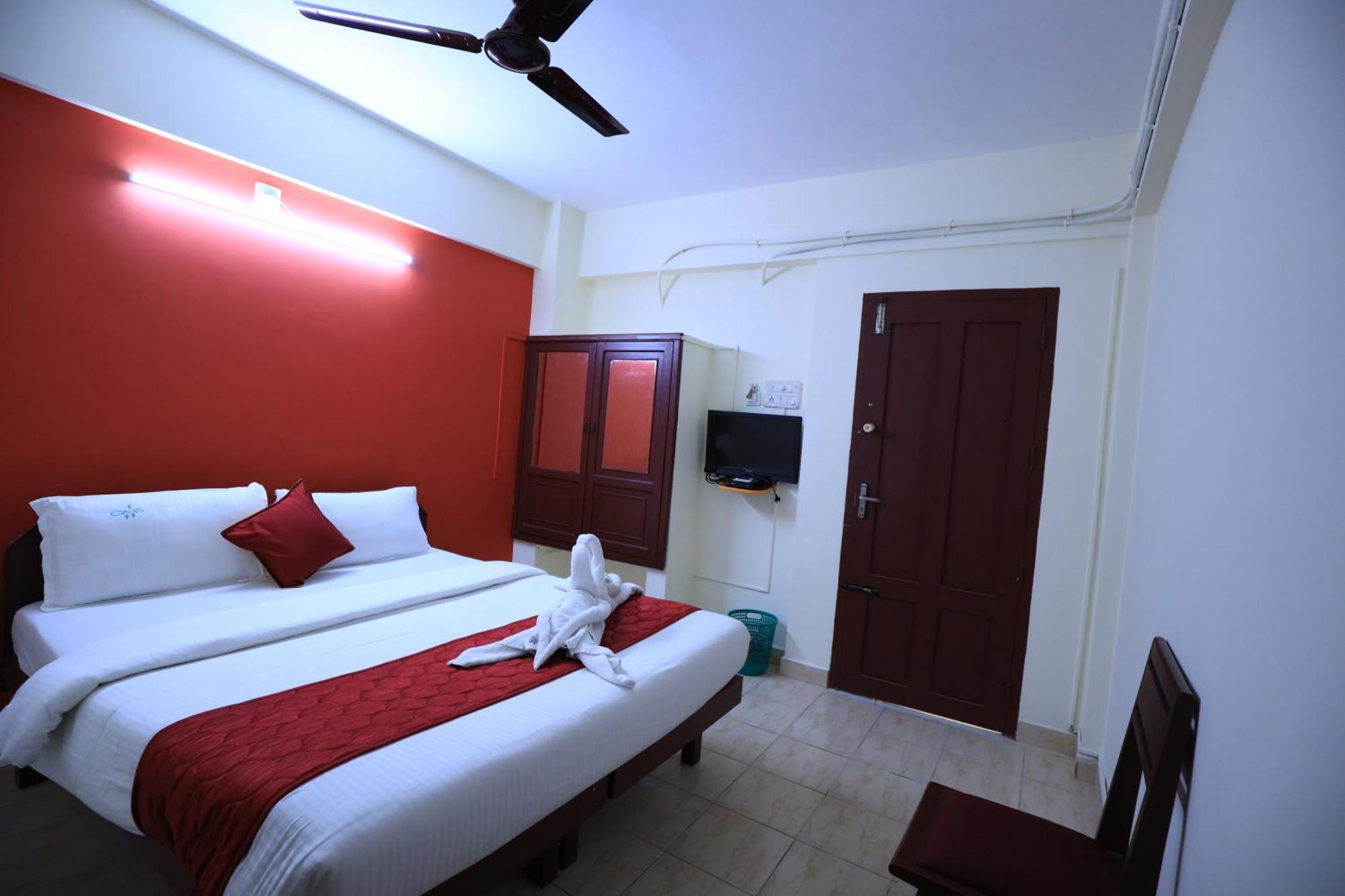 Hotel Gamas Inn Thiruvananthapuram Exteriör bild