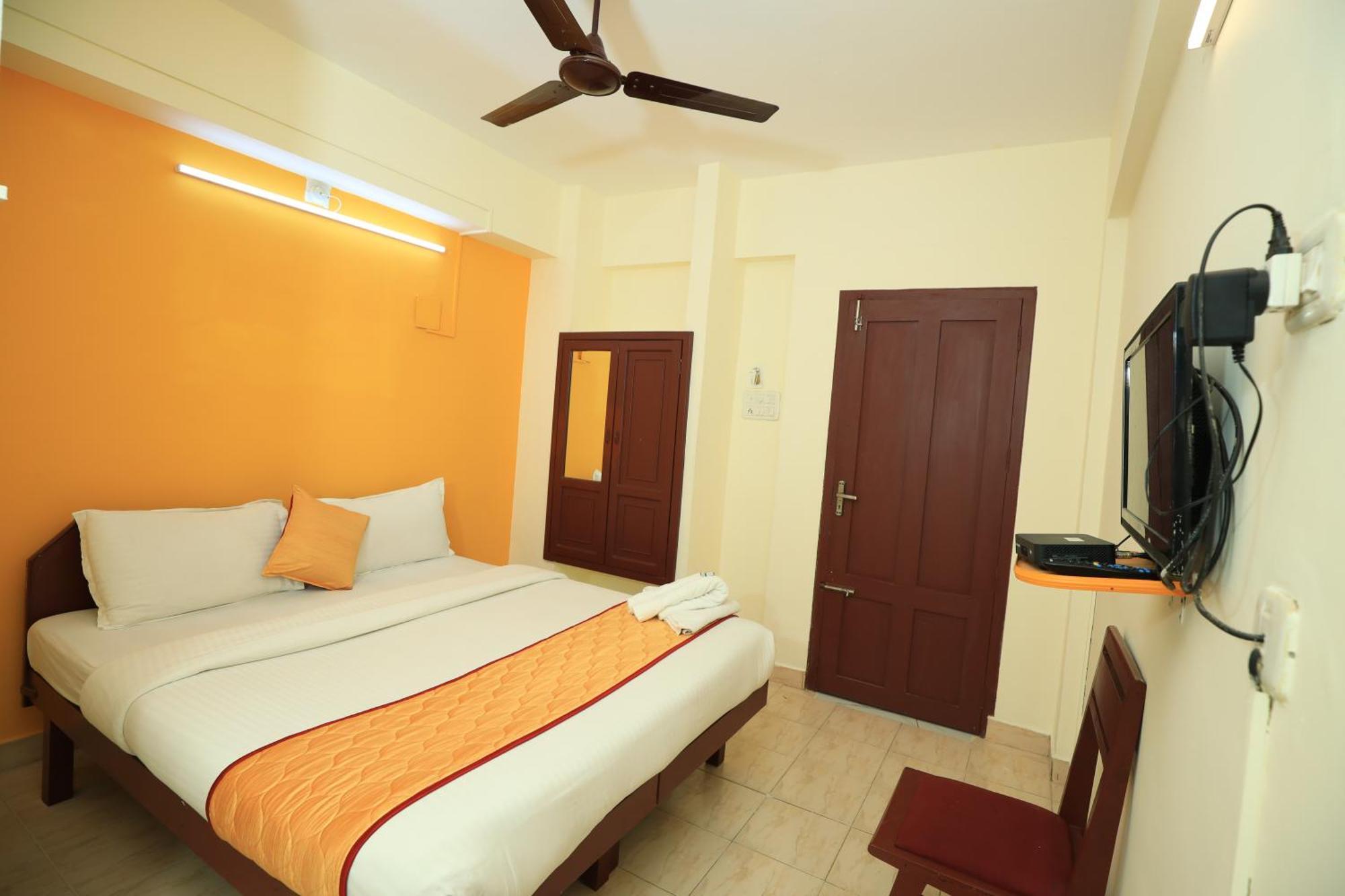 Hotel Gamas Inn Thiruvananthapuram Exteriör bild