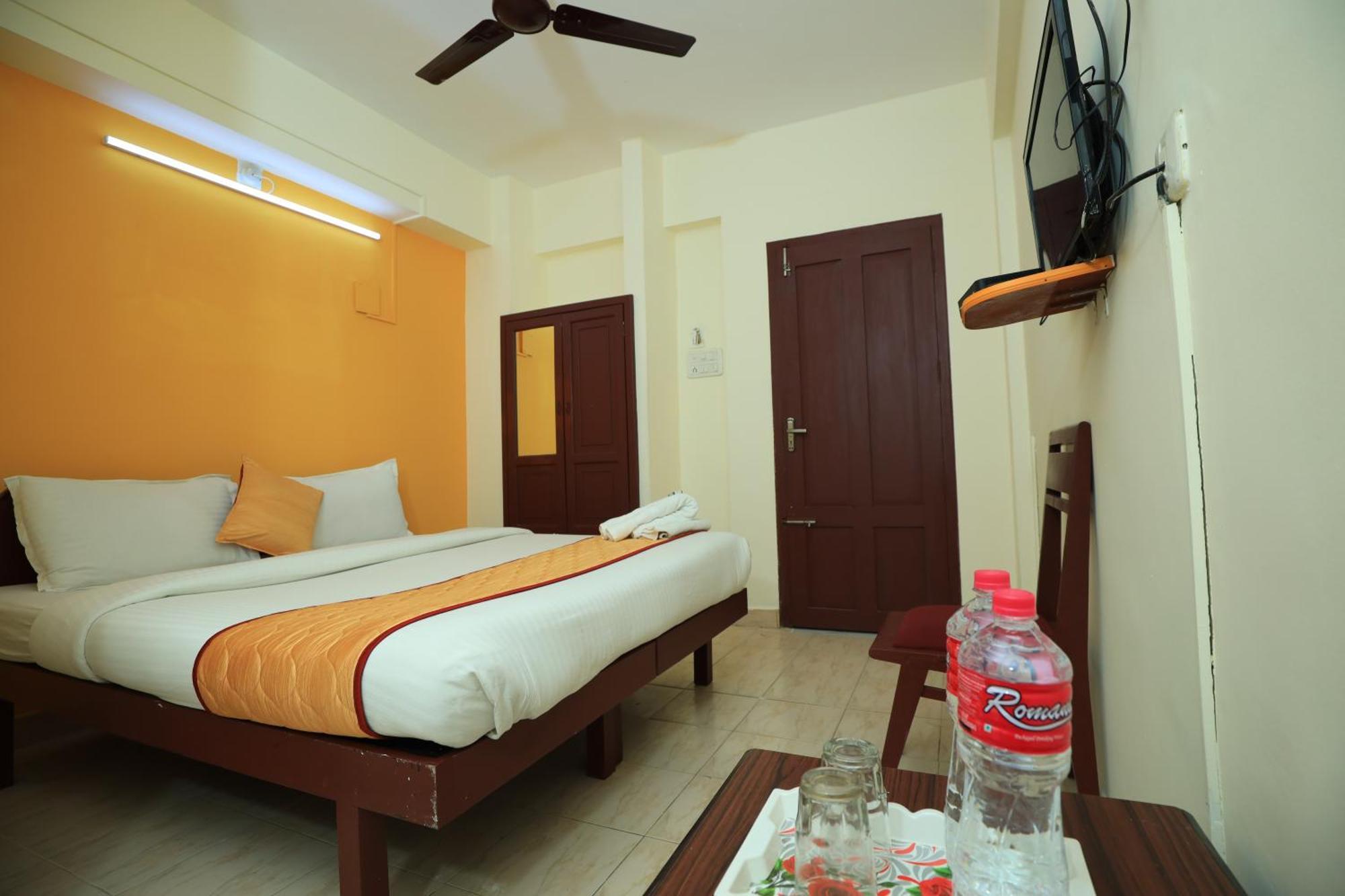 Hotel Gamas Inn Thiruvananthapuram Exteriör bild