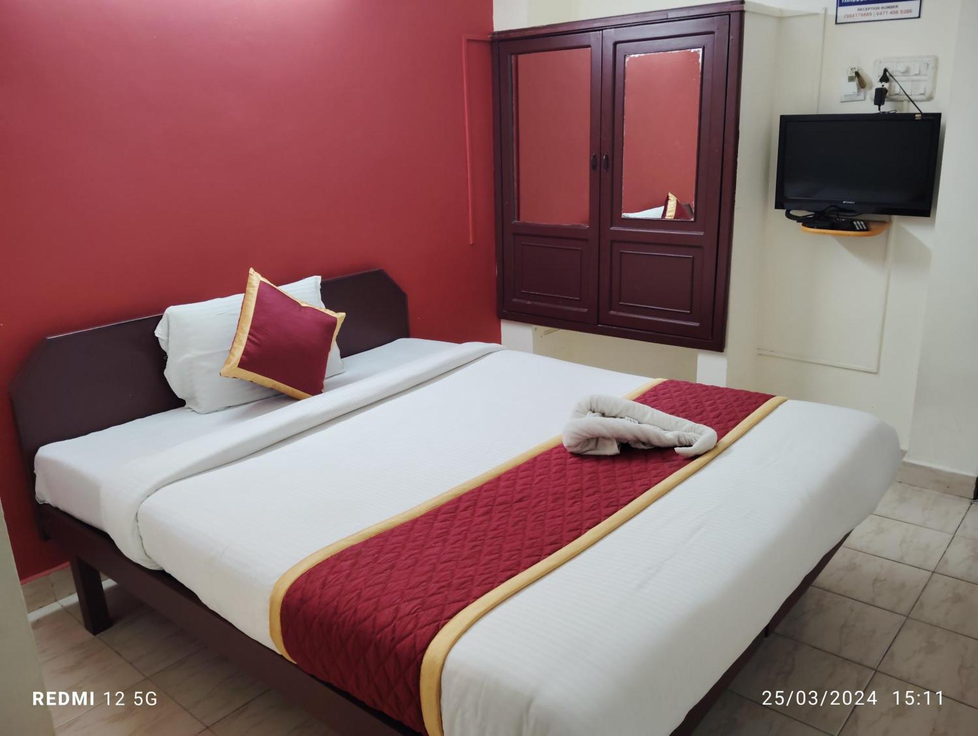 Hotel Gamas Inn Thiruvananthapuram Exteriör bild