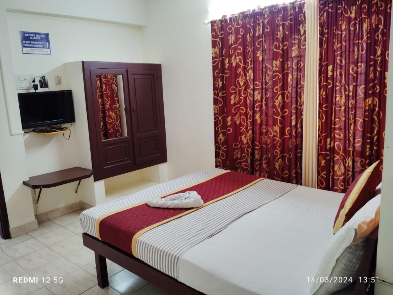 Hotel Gamas Inn Thiruvananthapuram Exteriör bild
