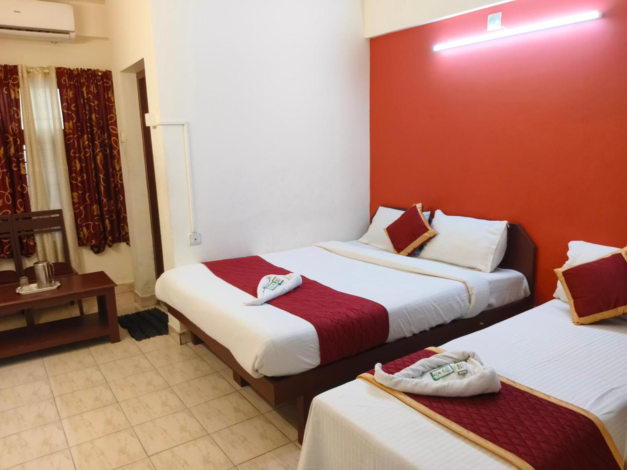 Hotel Gamas Inn Thiruvananthapuram Exteriör bild